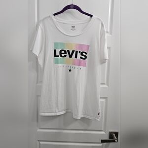 Levi's White Graphic T-Shirt